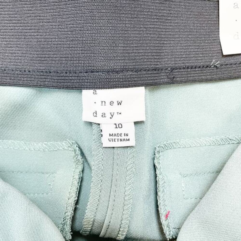 A New Day Women's High‎ Rise Skinny Ankle Pull On Pants Olive Green Size 10 - Picture 6 of 7